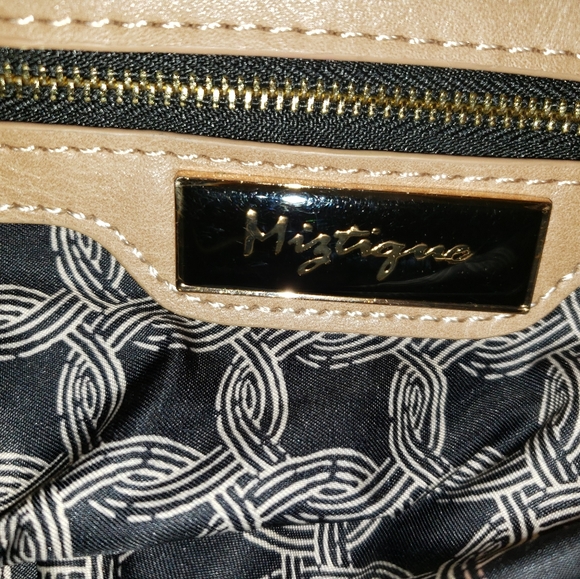 Miztique Tan Bag - Picture 4 of 6